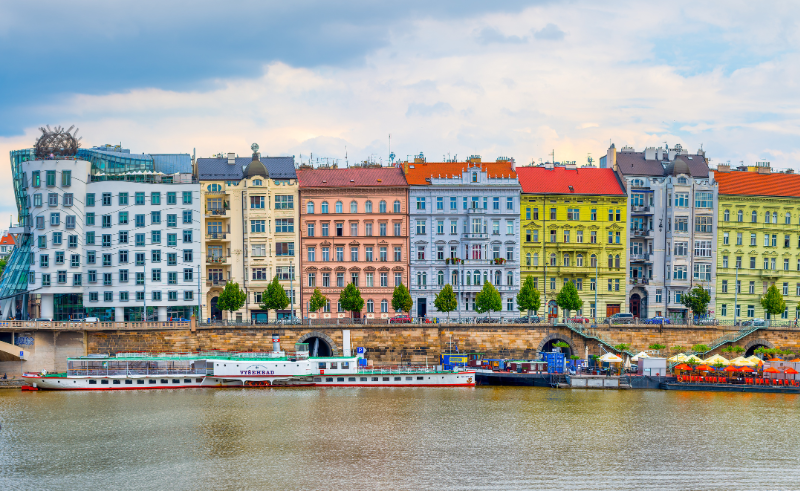 praga tańczący dom